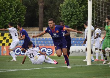 البطولة الاحترافية 1: الدفاع الحسني يسحق مضيفه المغرب الفاسي ويبتعد عن دائرة الهبوط