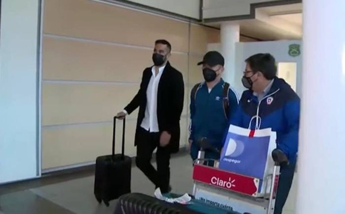 برافو وميديل ينضمان لمعسكر تشيلي