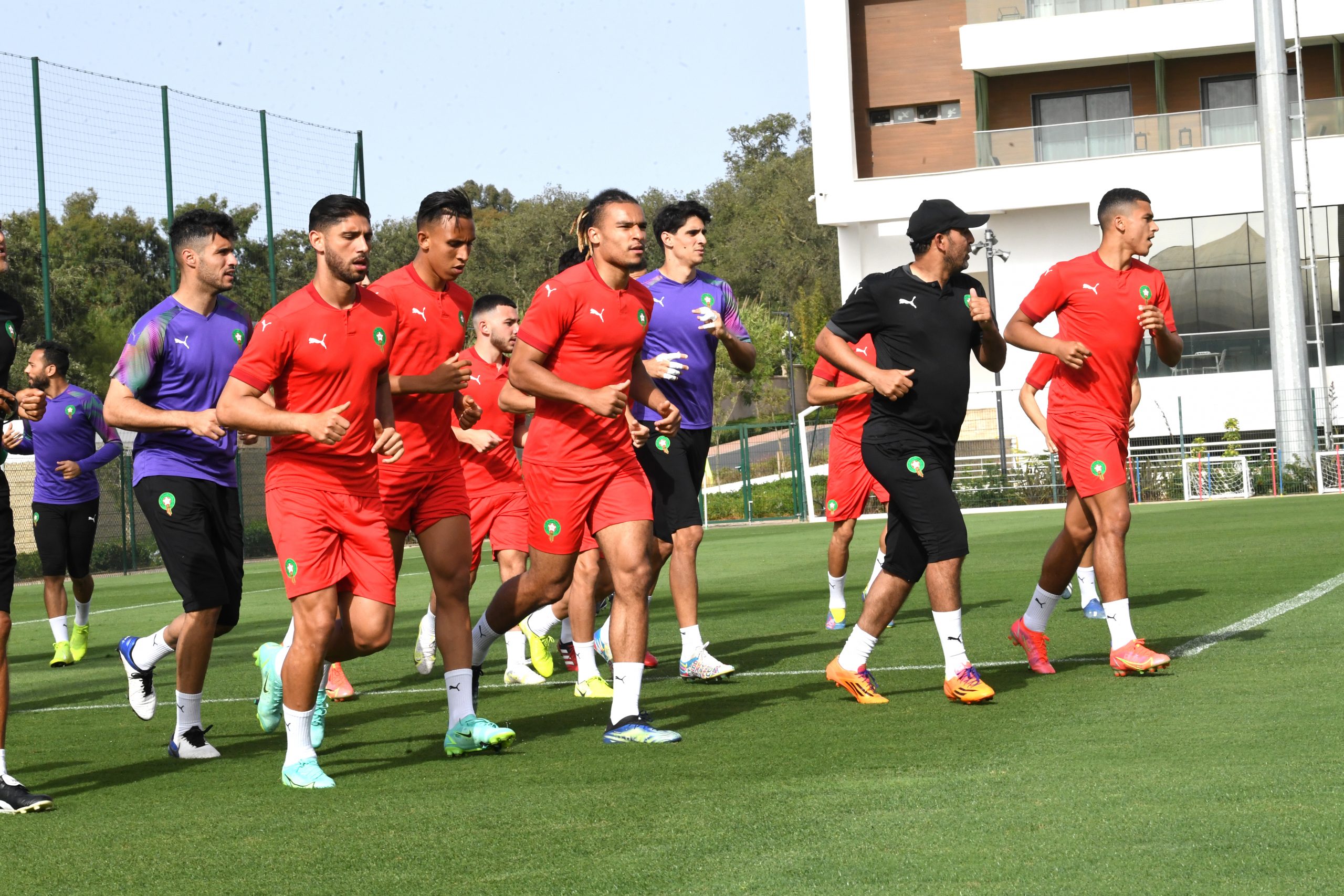 المنتخب الوطني المغربي الأول يستعد للقاء بوركينافاسو وديا