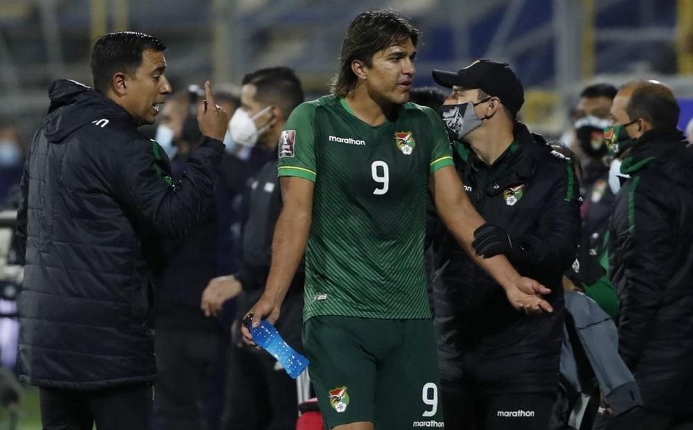 إصابة ثلاثة لاعبين من بوليفيا بفيروس كورونا