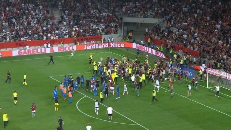 رابطة الدوري الفرنسي تحرم نيس من جماهيره أمام بوردو