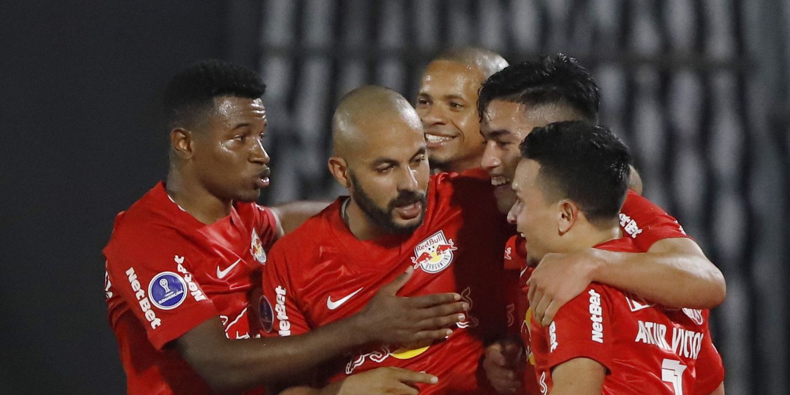براغانتينو يتأهل لنهائي كوبا سود أمريكانا