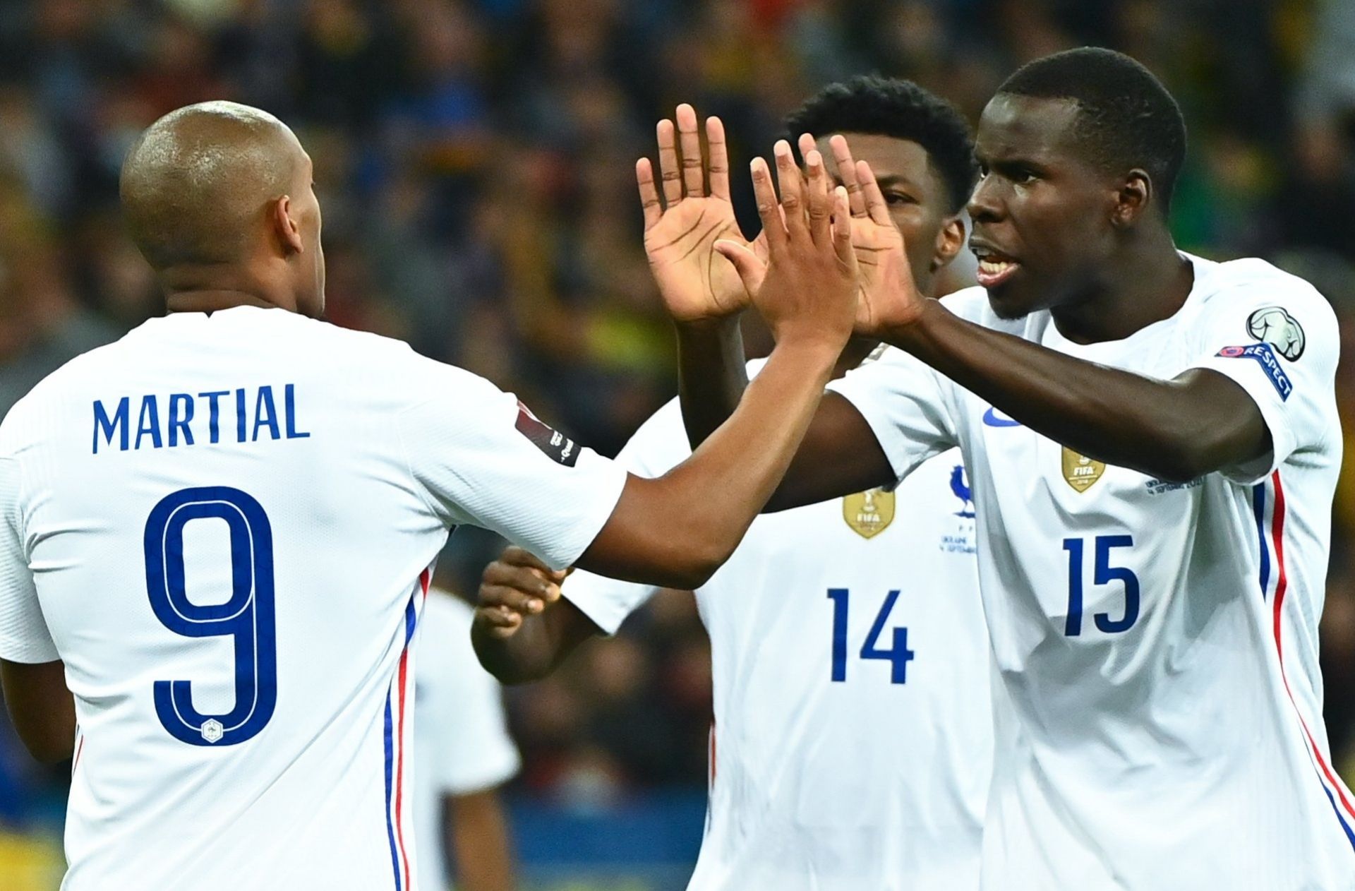 التصفيات الأوروبية المؤهلة لكأس العالم.. فرنسا تواصل التعثر.. وفان غال يعيد هولندا للانتصارات