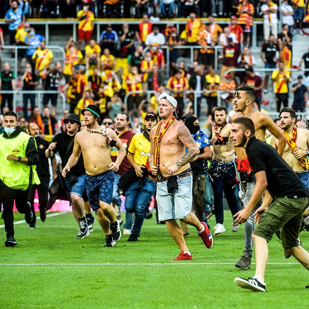 التحقق في أعمال الشغب التي شهدتها مباراة لانس وليل