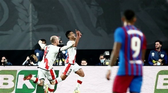 الدوري الإسباني: فالكاو يعمق جراح برشلونة