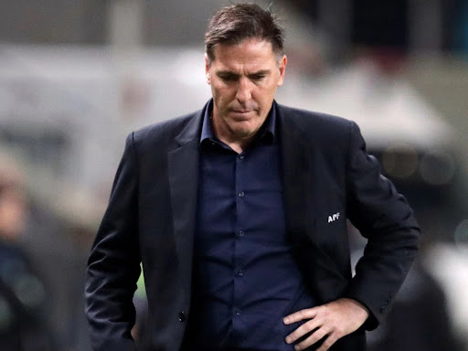 باراغواي تقيل المدرب بيريزو عقب رباعية بوليفيا