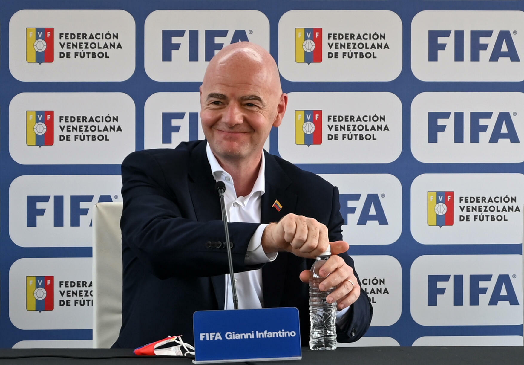 إيفرتون يعلن رحيل ويلي كيرك عن تدريب فريق السيدات