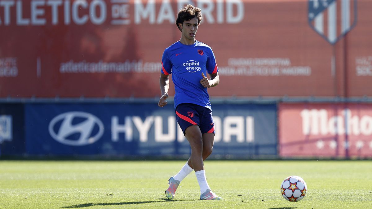 استمرار غياب جواو فيليكس عن أتلتيكو مدريد أمام ميلان