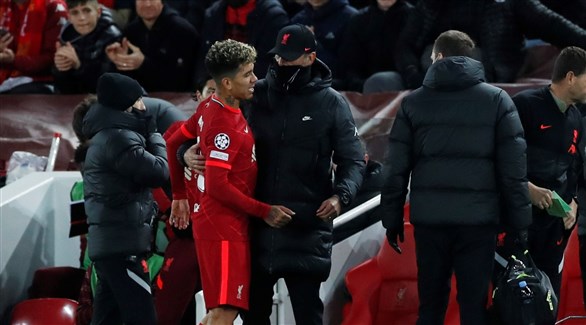 فيرمينو يتعرض لإصابة خطيرة خلال مواجهة اتلتيكو مدريد