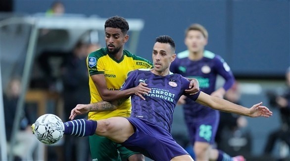 إيندهوفن يتصدر الدوري الهولندي مؤقتاً