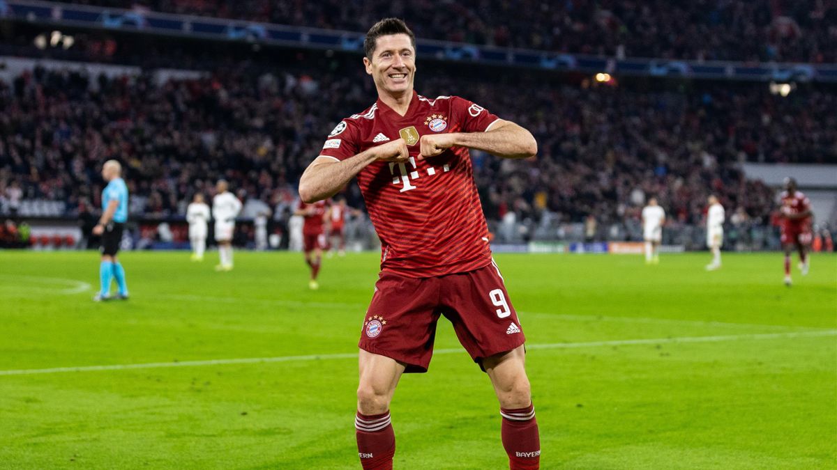 ناغلزمان: ليفاندوفسكي الأفضل في العالم