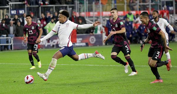 تصفيات كأس العالم 2022: أمريكا تلحق بالمكسيك هزيمتها الأولى وكندا تحافظ على المركز الثالث
