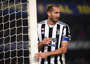 كيلليني يدعم دوري السوبر الأوروبي ويطالب بتقليص أندية السيري A