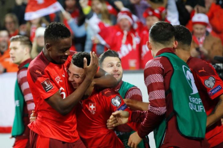 سويسرا تتأهل رسمياً إلى مونديال 2022 وترسل إيطاليا إلى الملحق