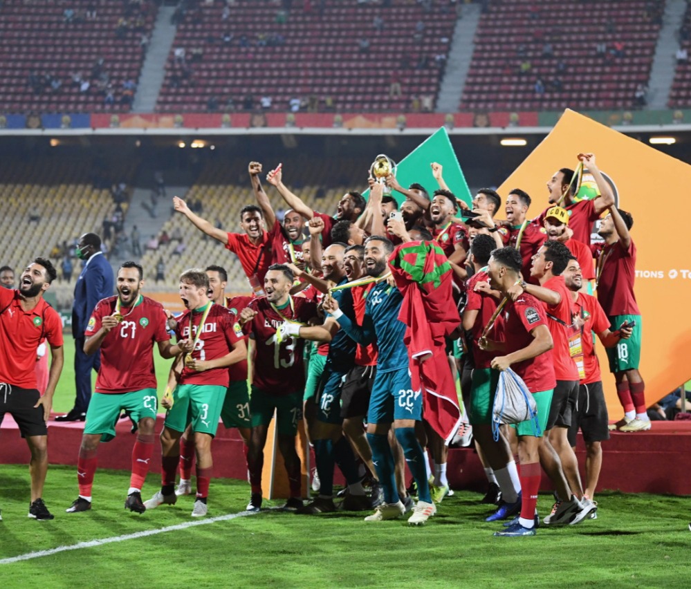 الشاب خالد يقصف الجزائر  ويتغنى بقوة المغرب والمنتخب المغربي لكرةالقدم