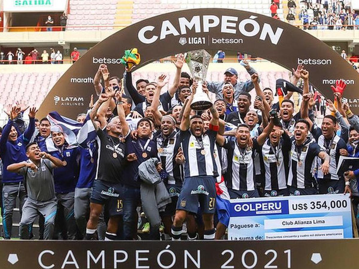 أليانزا يتوج بلقب دوري أبرتورا في السلفادور