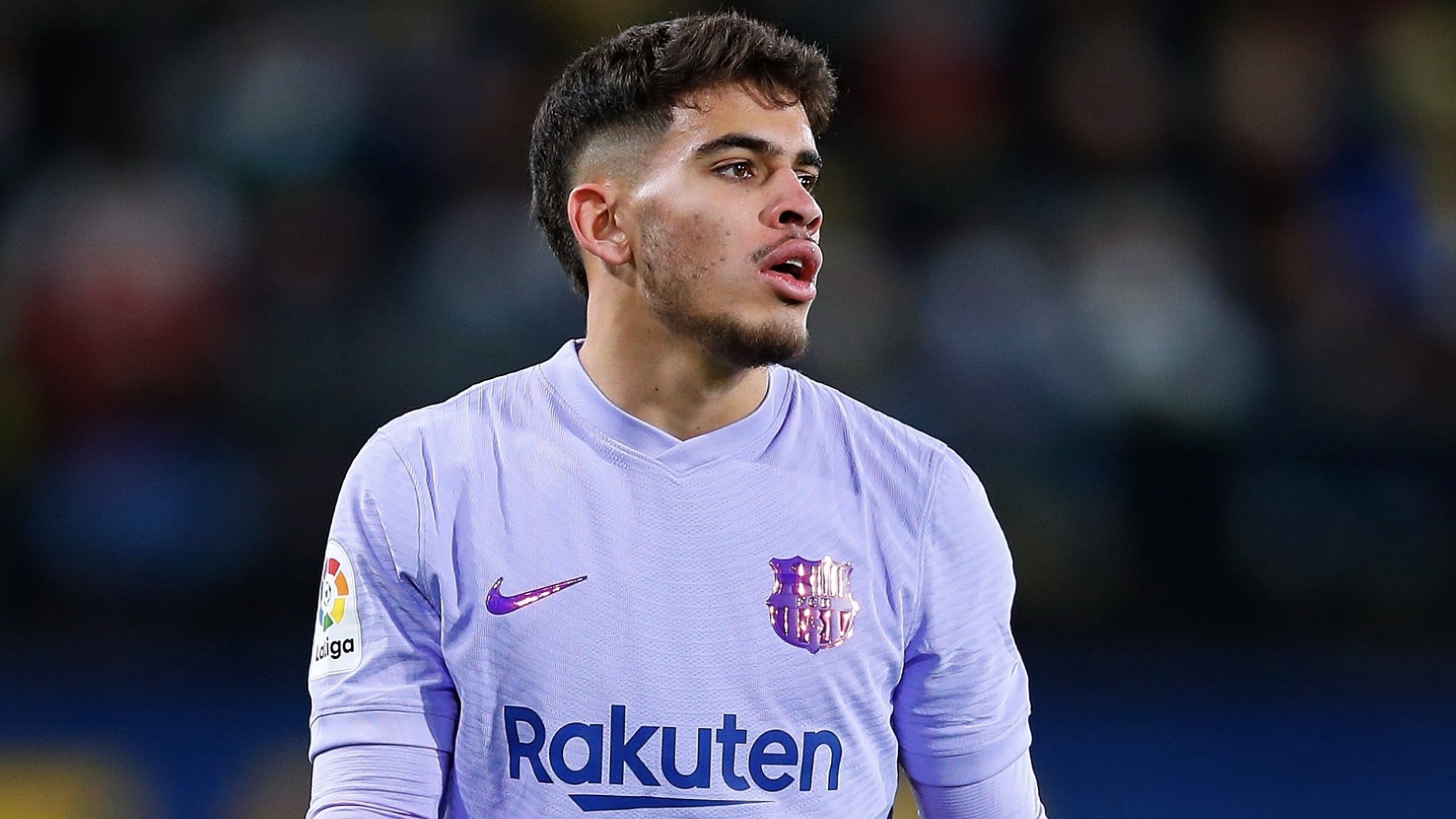 برشلونة يعلن إصابة المغربي عبد الصمد الزلزولي بفريوس كورونا