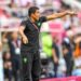 مكالمات هاتفية تزعج مدرب المنتخب الوطني بقطر
