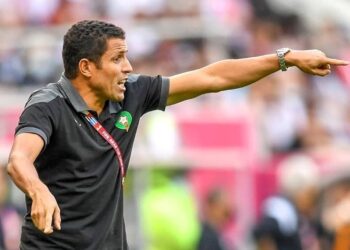 بعد المحليين عموتة يقود منتخب أخر بقطر!!
