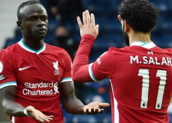 ليفربول الإنجليزي يتعاقد مع مهاجم عالمي لتعويض غياب صلاح وماني