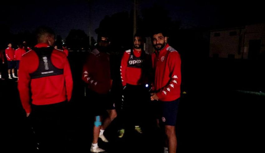 انقطاع الكهرباء يتسبب في إلغاء تدريب المنتخب التونسي