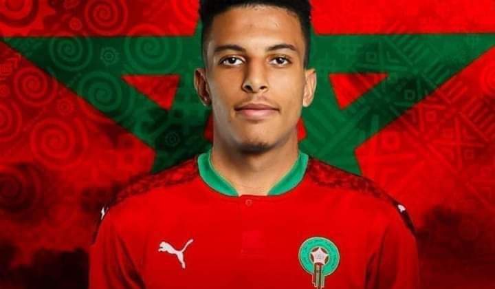 أوناحي يحمّس زملاءه في المنتخب على الفوز ويذكرهم بالمسؤولية التاريخية الملقاة على عاتقهم