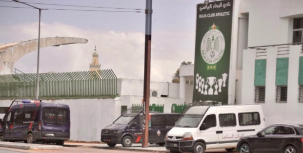 فريق الرجاء ممنوع من ملعب مولاي رشيد و المسؤولون في بحث عن ملعب للتداريب