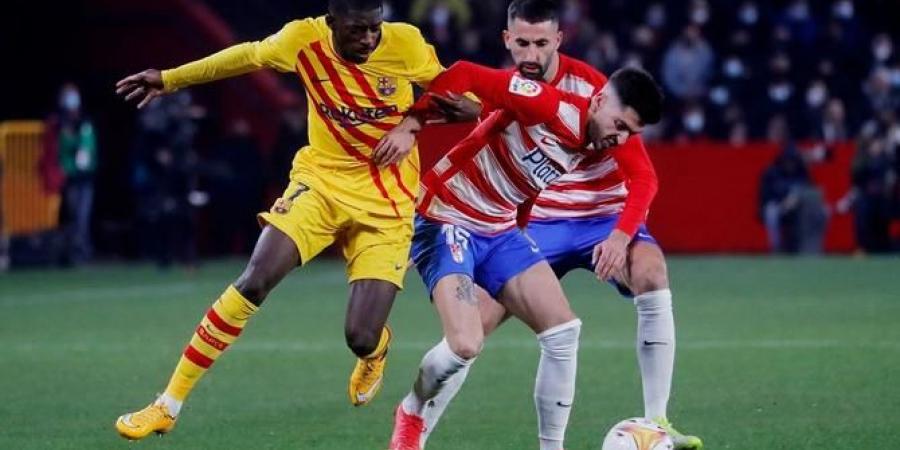 غرناطة يُجبر برشلونة على التعادل