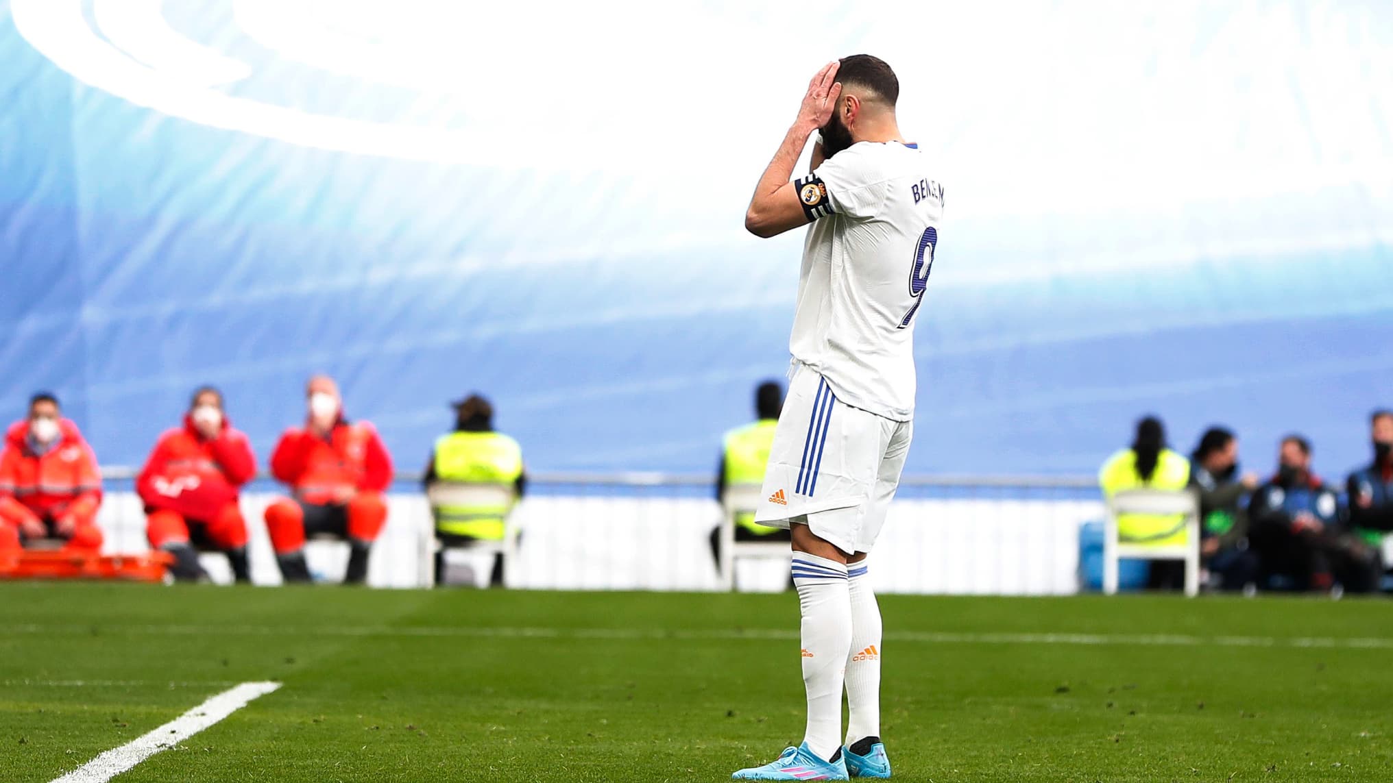 تعرض منزل كريم بنزيمة للسرقة خلال مباراة ريال مدريد ضد إلتشي