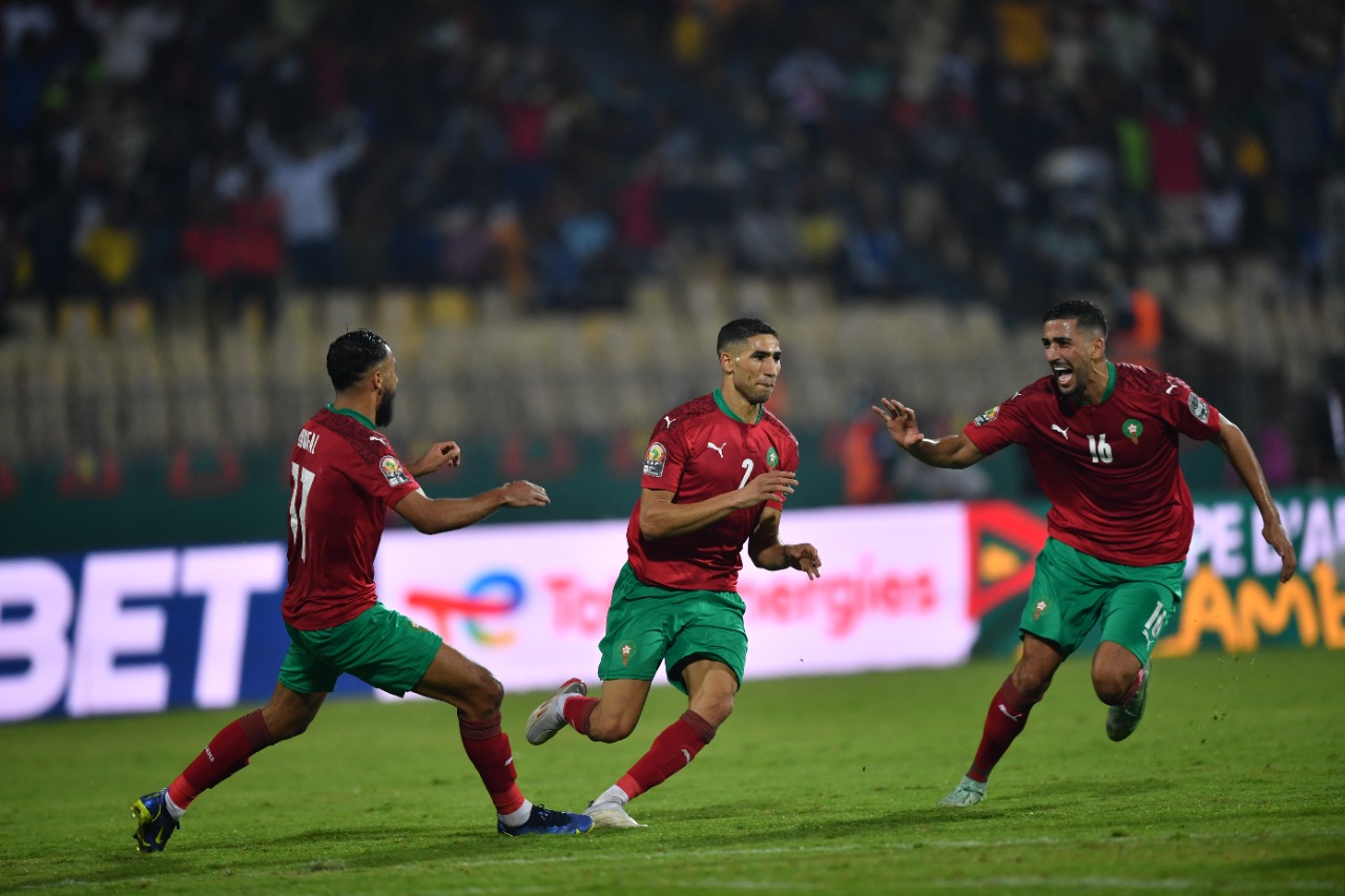 كأس إفريقيا: المنتخب الوطني يتعادل مع نظيره الغابوني ويحسم صدارة المجموعة 3