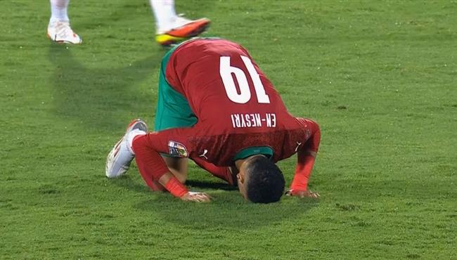 النصيري يرد على المنتقدين”ماكاتهمنيش الانتقادات وأنا مسامح لأي واحد غلط فيا”