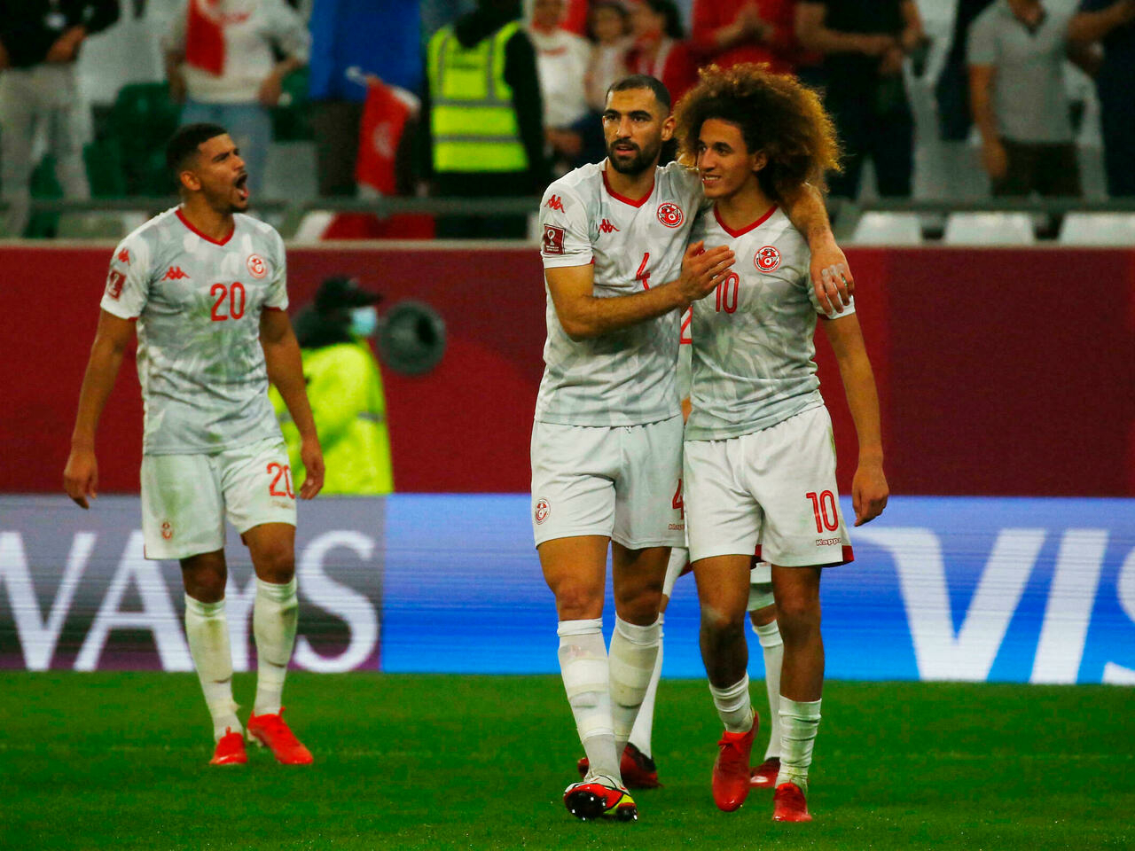 إصابة نجم المنتخب التونسي بفيروس كورونا