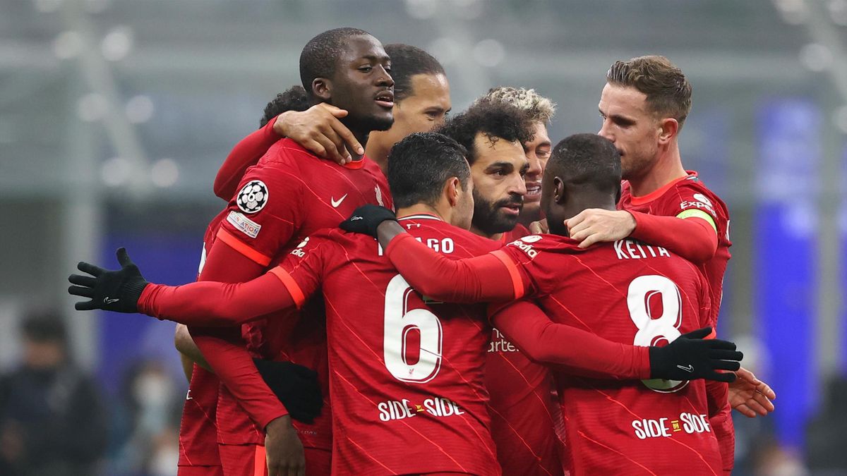 ليفربول يجتاز مضيفه إنتر بثنائية فيرمينو وصلاح ويضع قدما في ربع نهائي دوري الأبطال