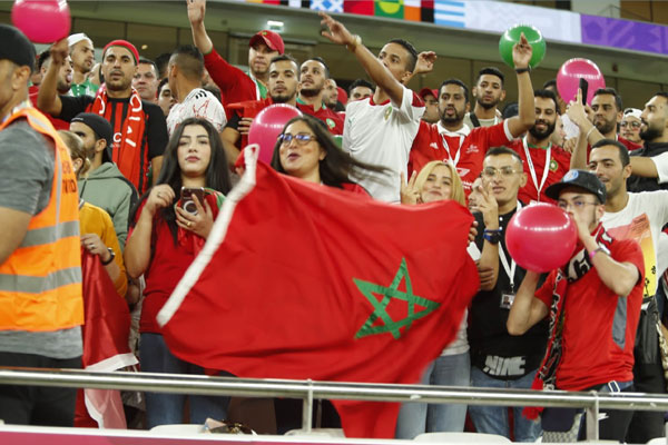 جامعة لقجع تحدد موقفها حول عودة الجماهير الى الملاعب