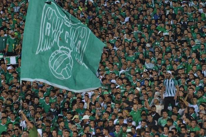 الكاف ترخص رسميا للأندية المغربية المشاركة قاريا بدخول الجمهور