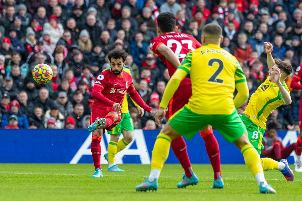 صلاح وماني يقودان ليفربول لفوز جديد في الدوري الإنجليزي على حساب نورويتش