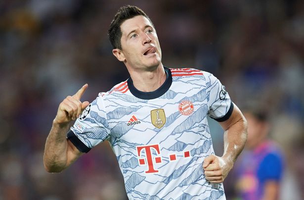 ليفاندوفسكي يفضل برشلونة على ريال مدريد