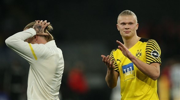 دورتموند يهزم بيليفيلد ويقترب من بايرن ميونخ المتصدر