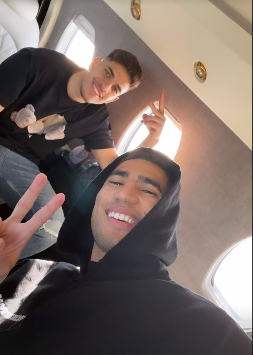 الزلزولي وحكيمي يتجهان لمعسكر الأسود