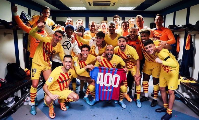 المخضرم داني ألفيش يصل مباراته 400 بقميص برشلونة