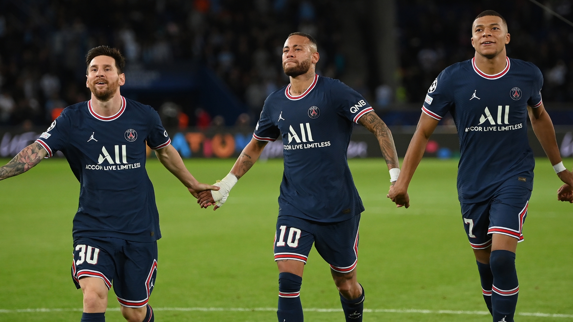 نيمار الأعلى أجراً في سان جيرمان بأربعة ملايين يورو شهرياً