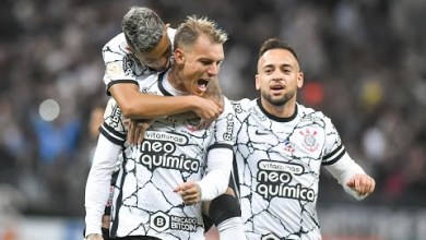 كورينثيانز يعتزل الشبكات الاجتماعية 3 أيام!