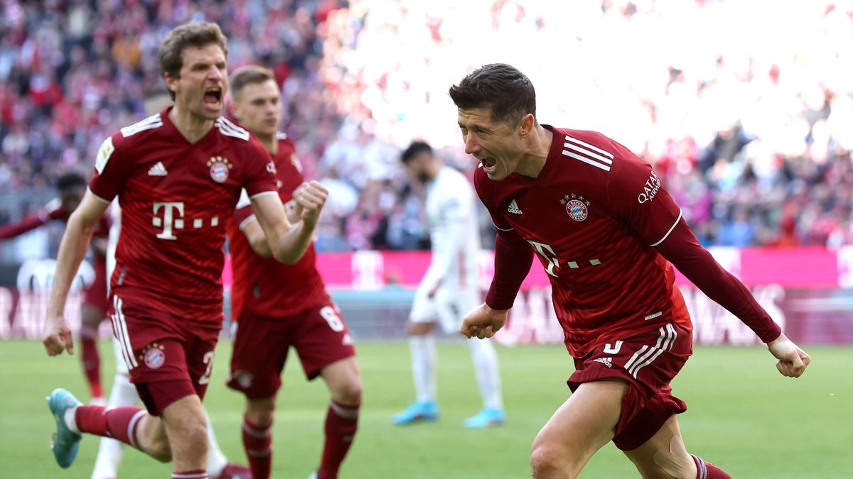 الدوري الألماني: ليفاندوفسكي يقود بايرن لفوز باهت على أوغسبورغ