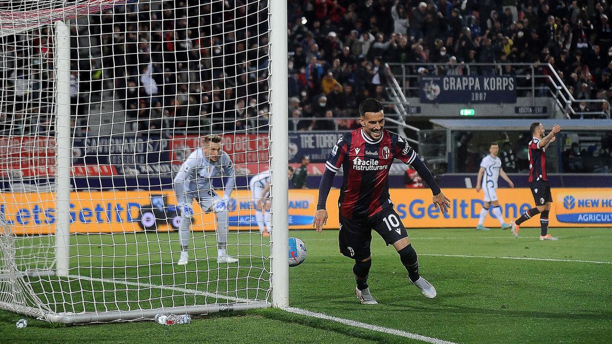 الدوري الإيطالي: بولونيا يفاجئ إنتر ويقدم هدية لميلان