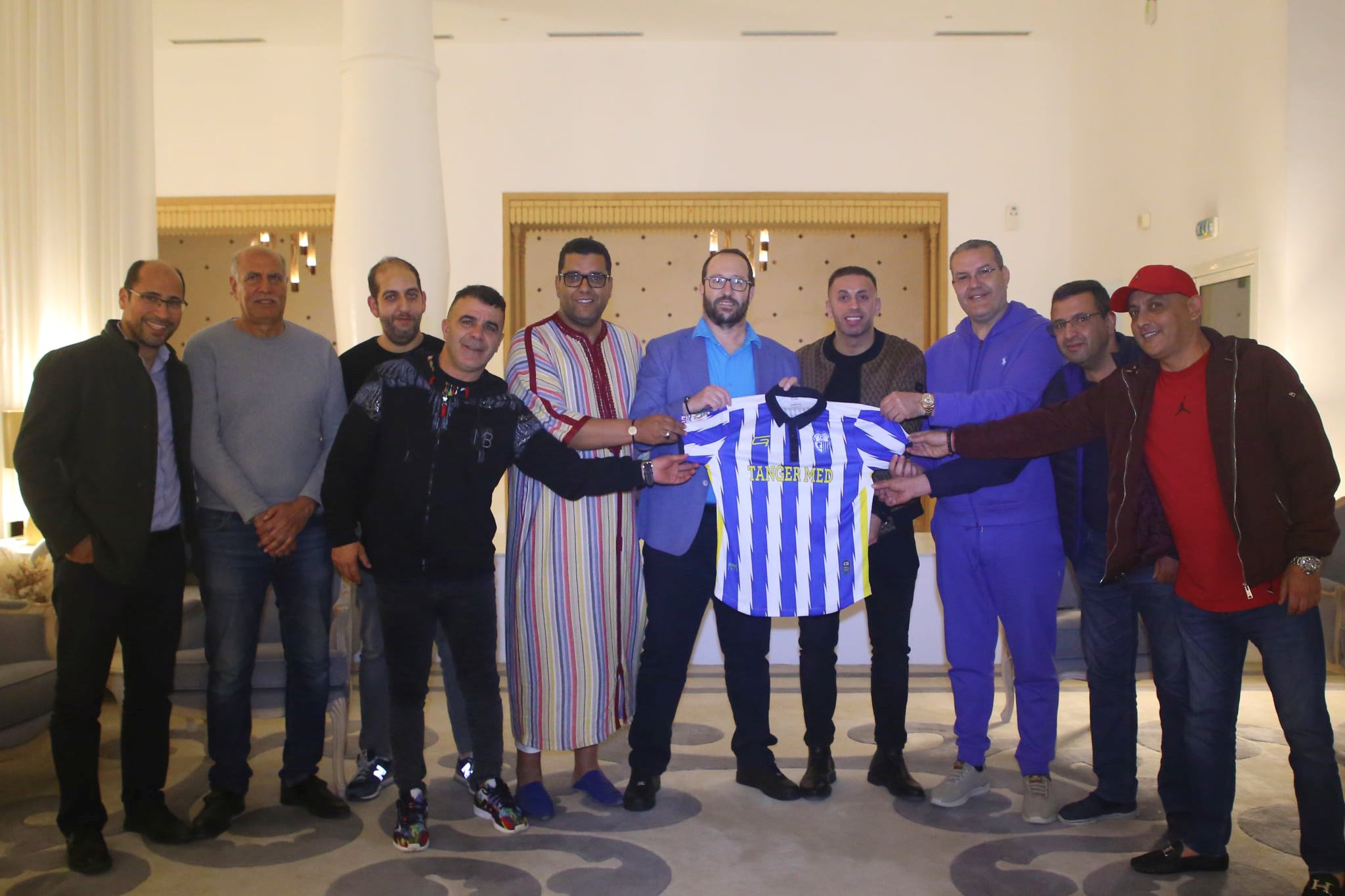 اتحاد طنجة يتعاقد مجددا مع المدرب بيدرو بنعلي
