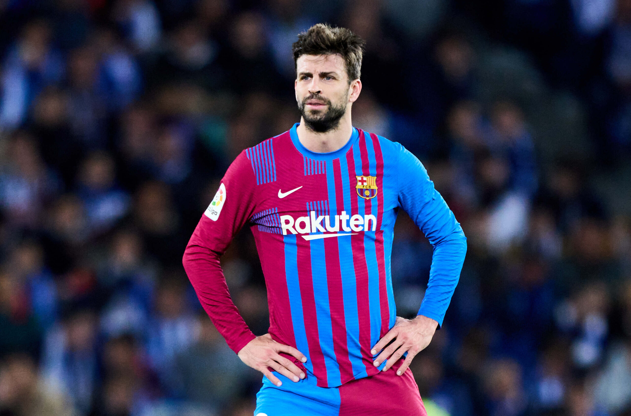 برشلونة يفتقد بيكيه أمام ريال بيتيس