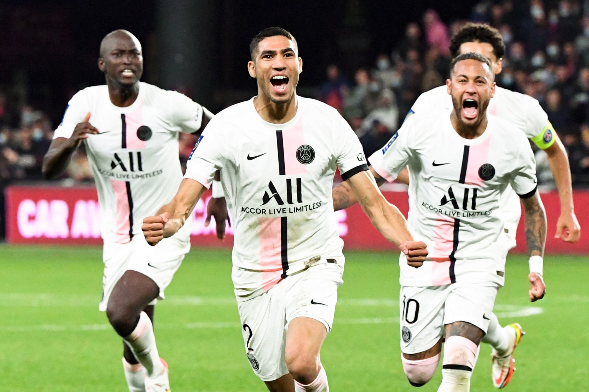 نيمار يرد على حكيمي : المنتخب المغربي سيغادر المونديال والبرازيل ستحرز لقب كأس العالم