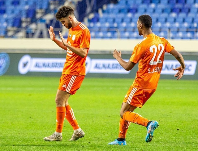 وليد أزارو يتصدر ترتيب هدافي الدوري الإماراتي