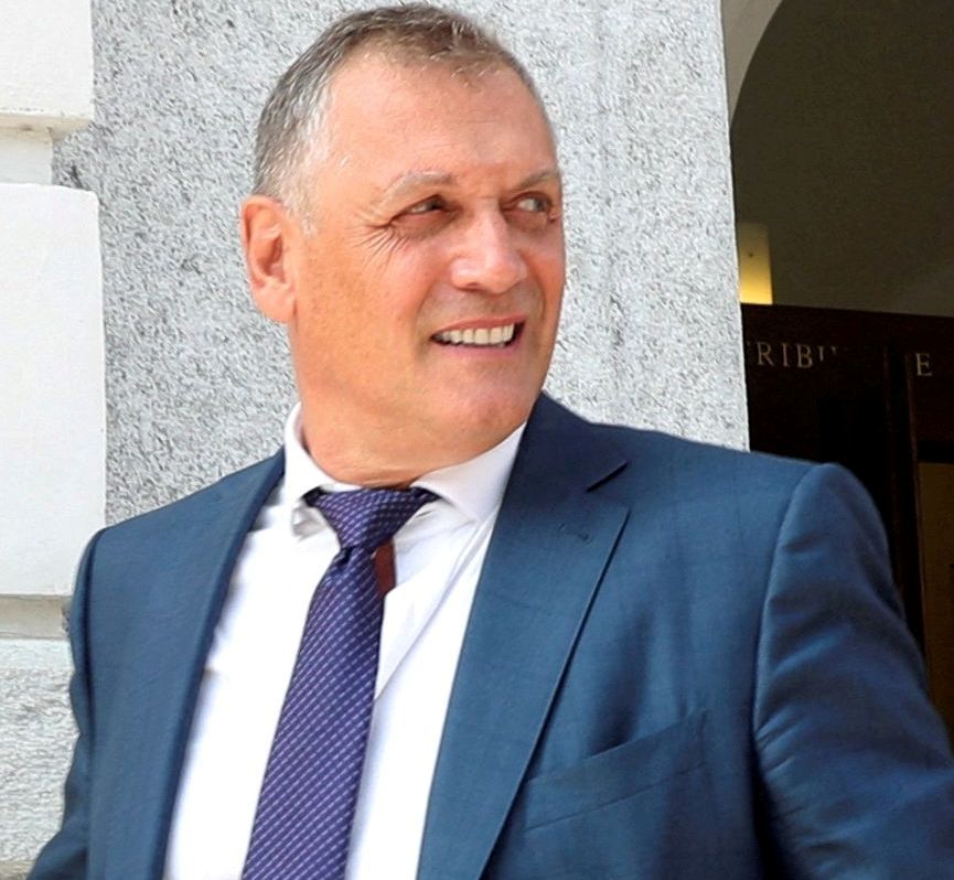 الأمين العام السابق لـ”فيفا” يطعن على إدانته بالرشوة