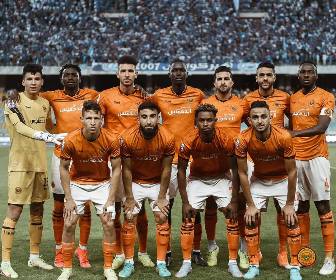 نهضة بركان يتوج بلقب كأس العرش المغربي للمرة الثانية